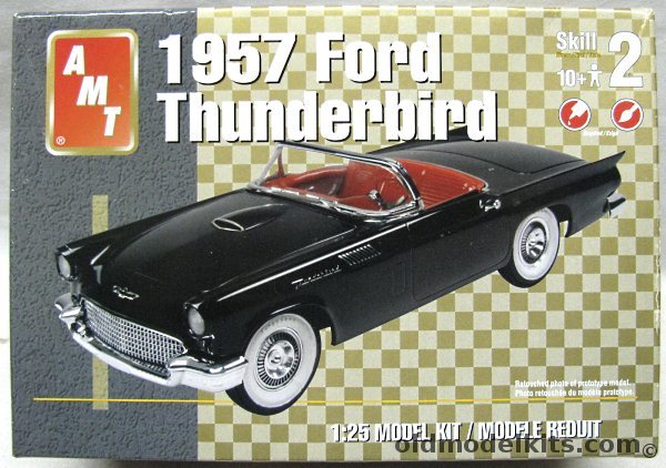 AMT 1/25 1957 Ford Thunderbird, 38249 plastic model kit